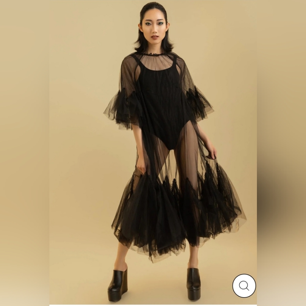Avant Garde Tulle Overlay